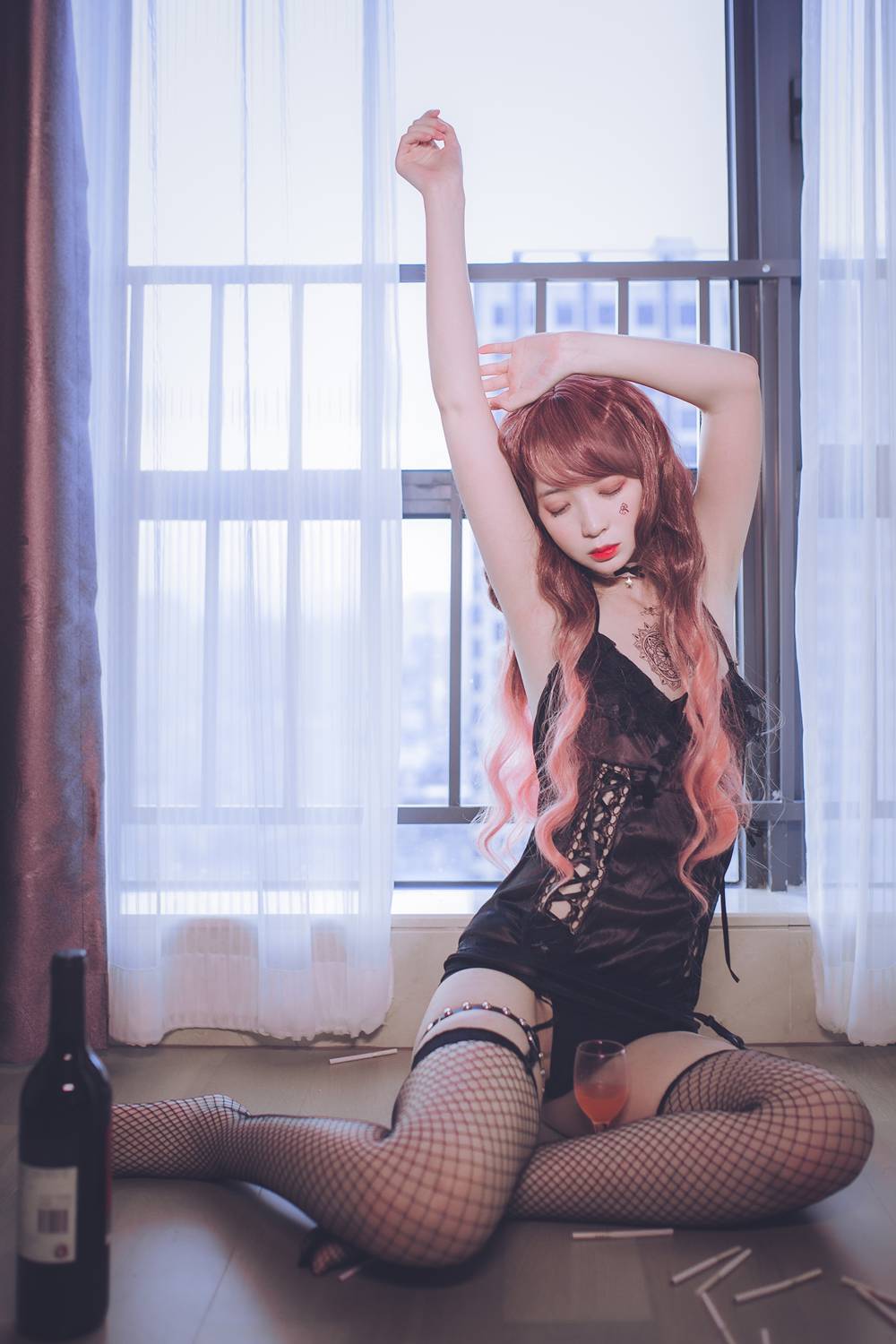 图片[22]-网红Coser@疯猫ss 黑色吊带袜 在线浏览 – 速更版-美库