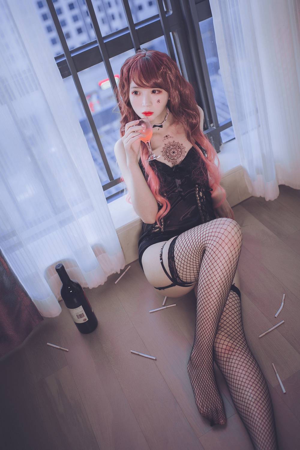 图片[24]-网红Coser@疯猫ss 黑色吊带袜 在线浏览 – 速更版-美库
