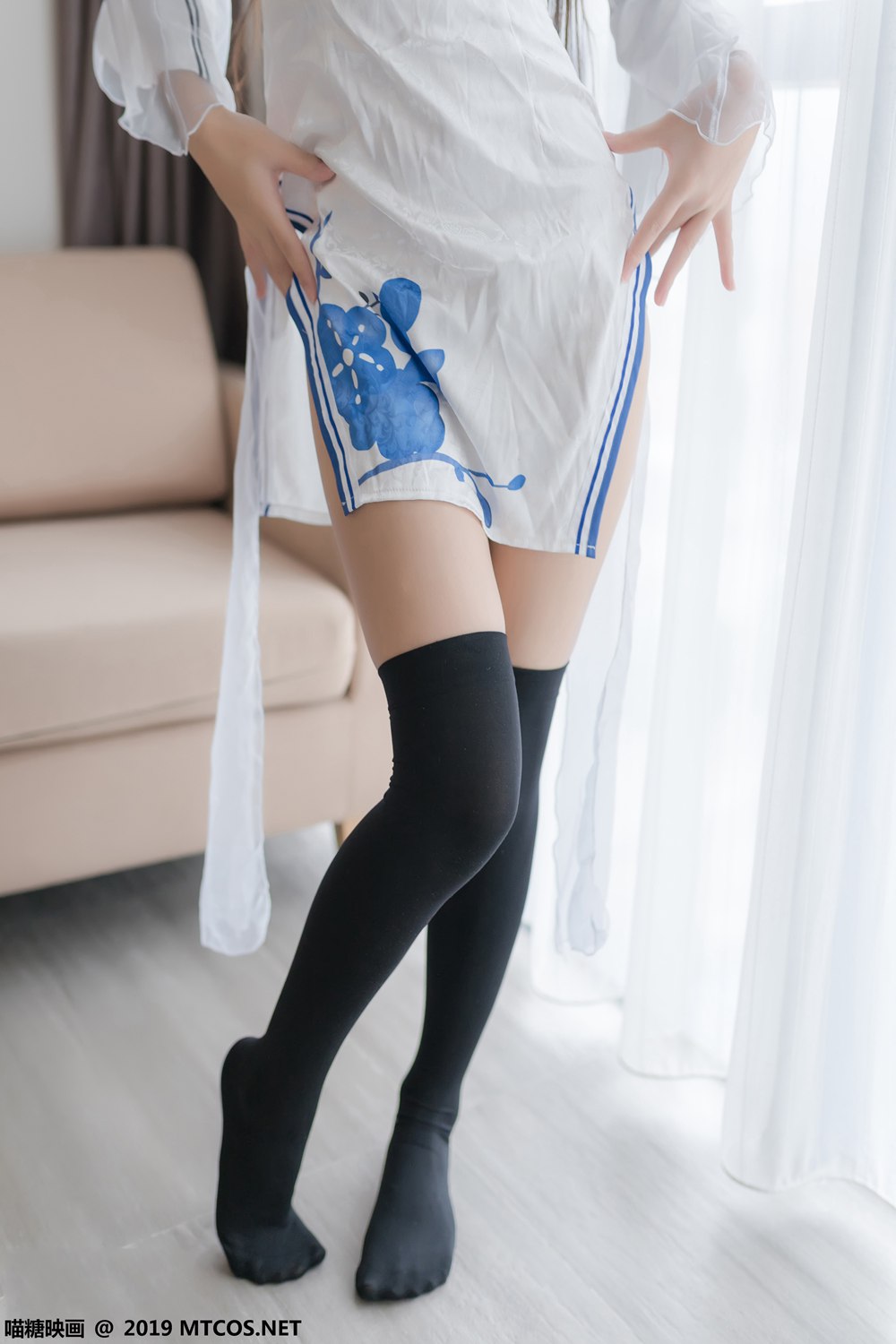 图片[32]-[喵糖映画] VOL.066 萌芽儿o0 旗袍半截袜 在线浏览 – 速更版-美库