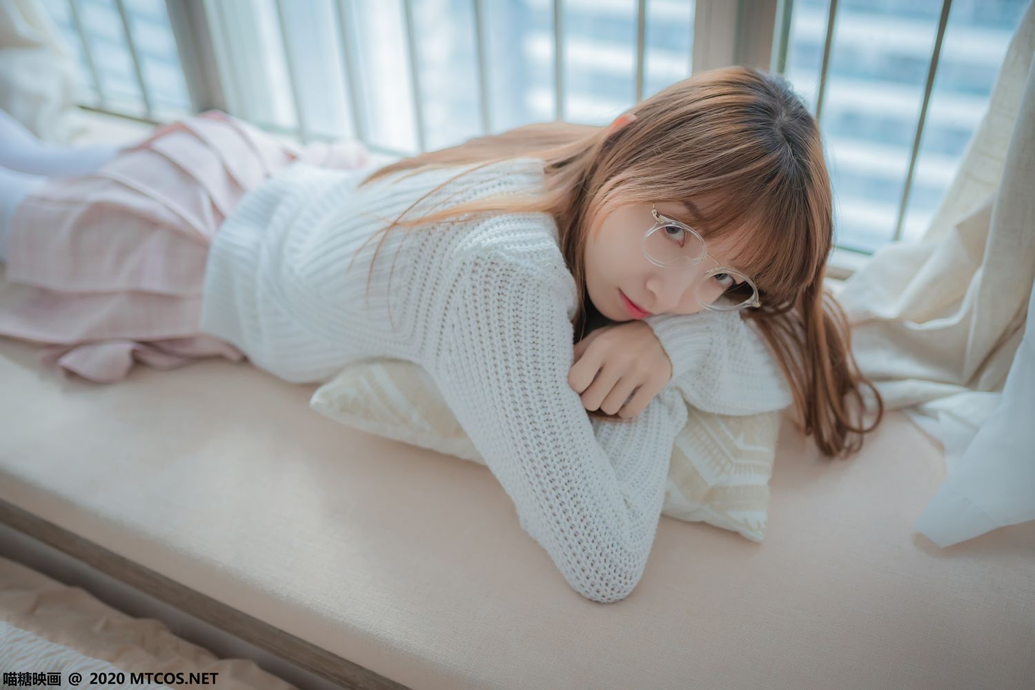 图片[10]-[喵糖映画] VOL.077 粉格裙的眼镜娘 在线浏览 – 速更版-美库