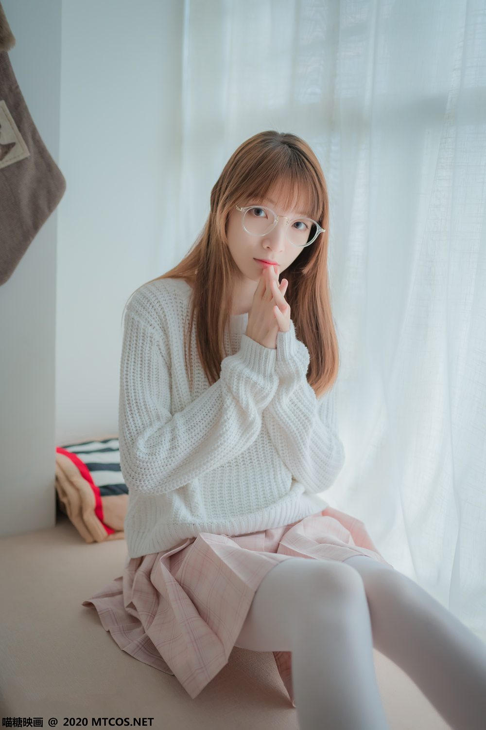 图片[16]-[喵糖映画] VOL.077 粉格裙的眼镜娘 在线浏览 – 速更版-美库