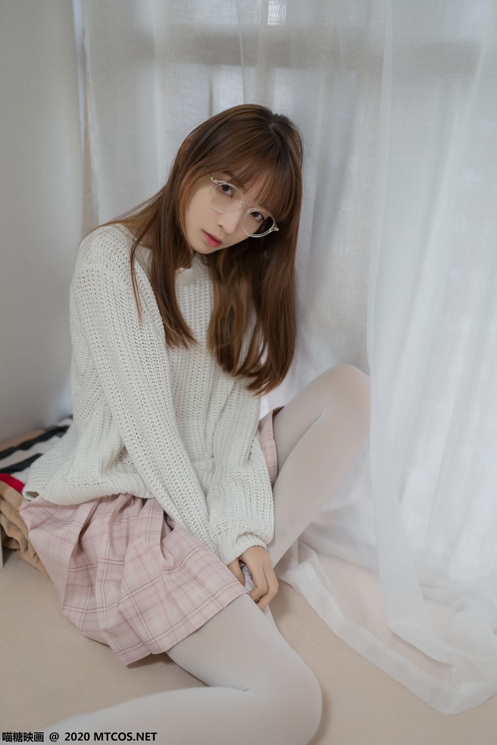 图片[19]-[喵糖映画] VOL.077 粉格裙的眼镜娘 在线浏览 – 速更版-美库