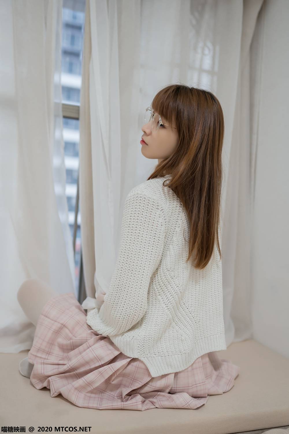 图片[25]-[喵糖映画] VOL.077 粉格裙的眼镜娘 在线浏览 – 速更版-美库
