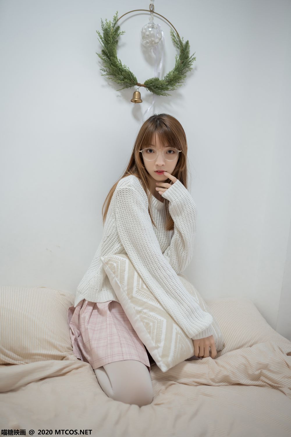 图片[27]-[喵糖映画] VOL.077 粉格裙的眼镜娘 在线浏览 – 速更版-美库