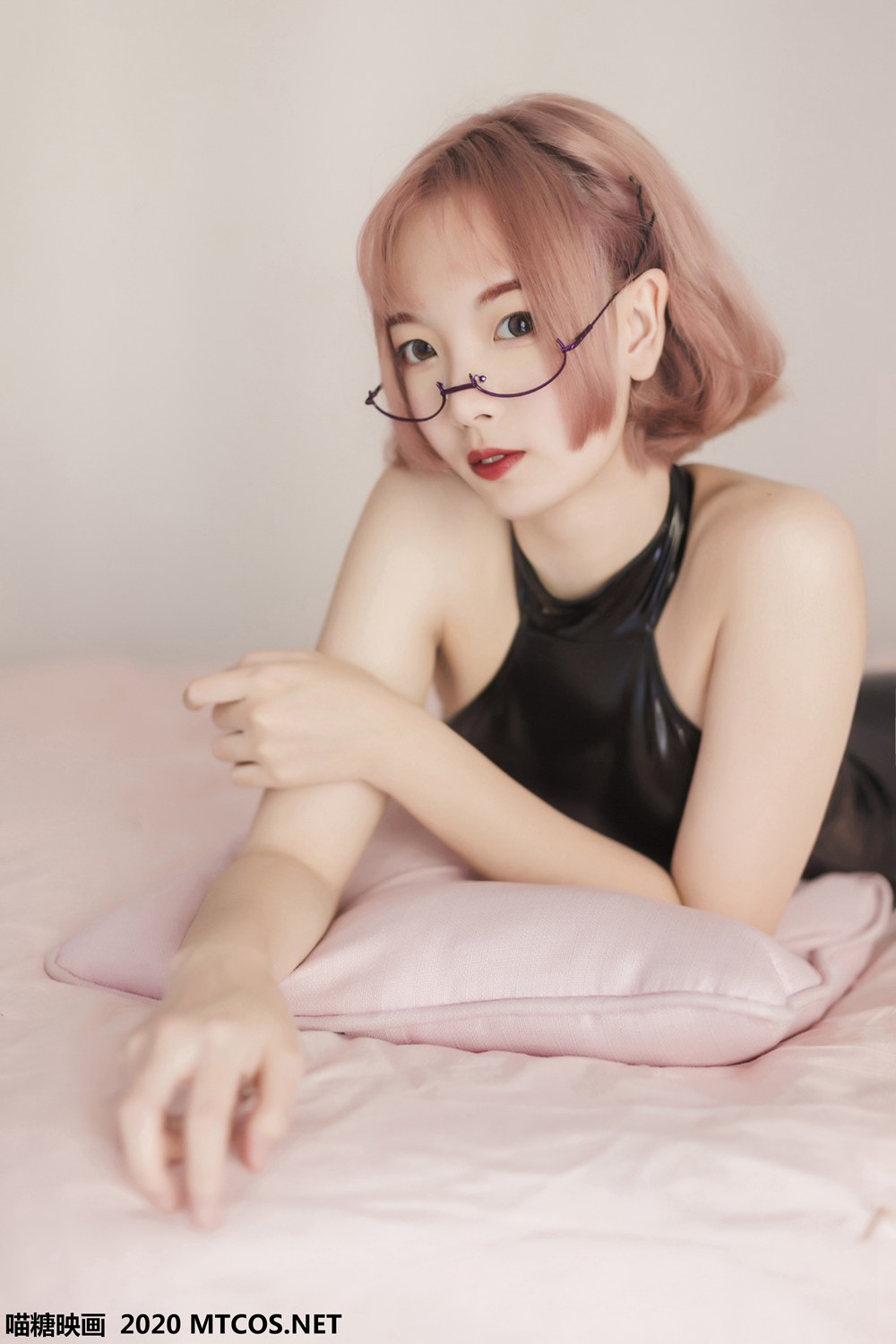图片[17]-[喵糖映画] VOL.110 长腿眼镜娘 在线浏览 – 速更版-美库