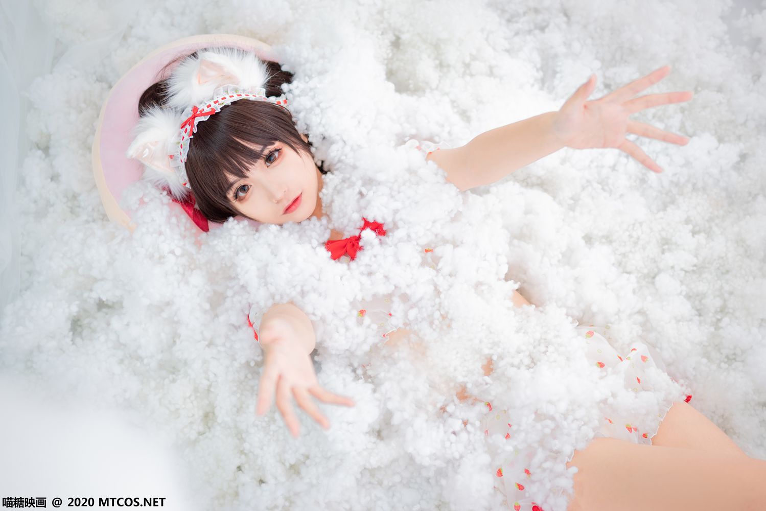 图片[46]-[喵糖映画] VOL.155 草莓印花小夜衣 在线浏览 – 速更版-美库