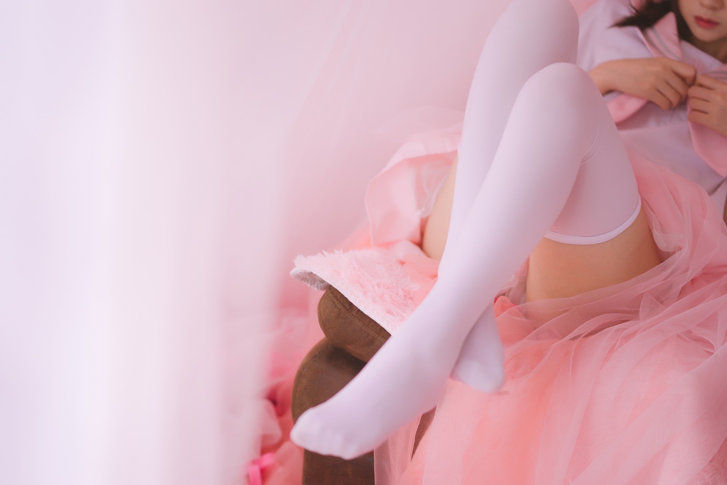 图片[32]-网红Coser@疯猫ss 丝袜狂想曲(粉) 在线浏览 – 速更版-美库