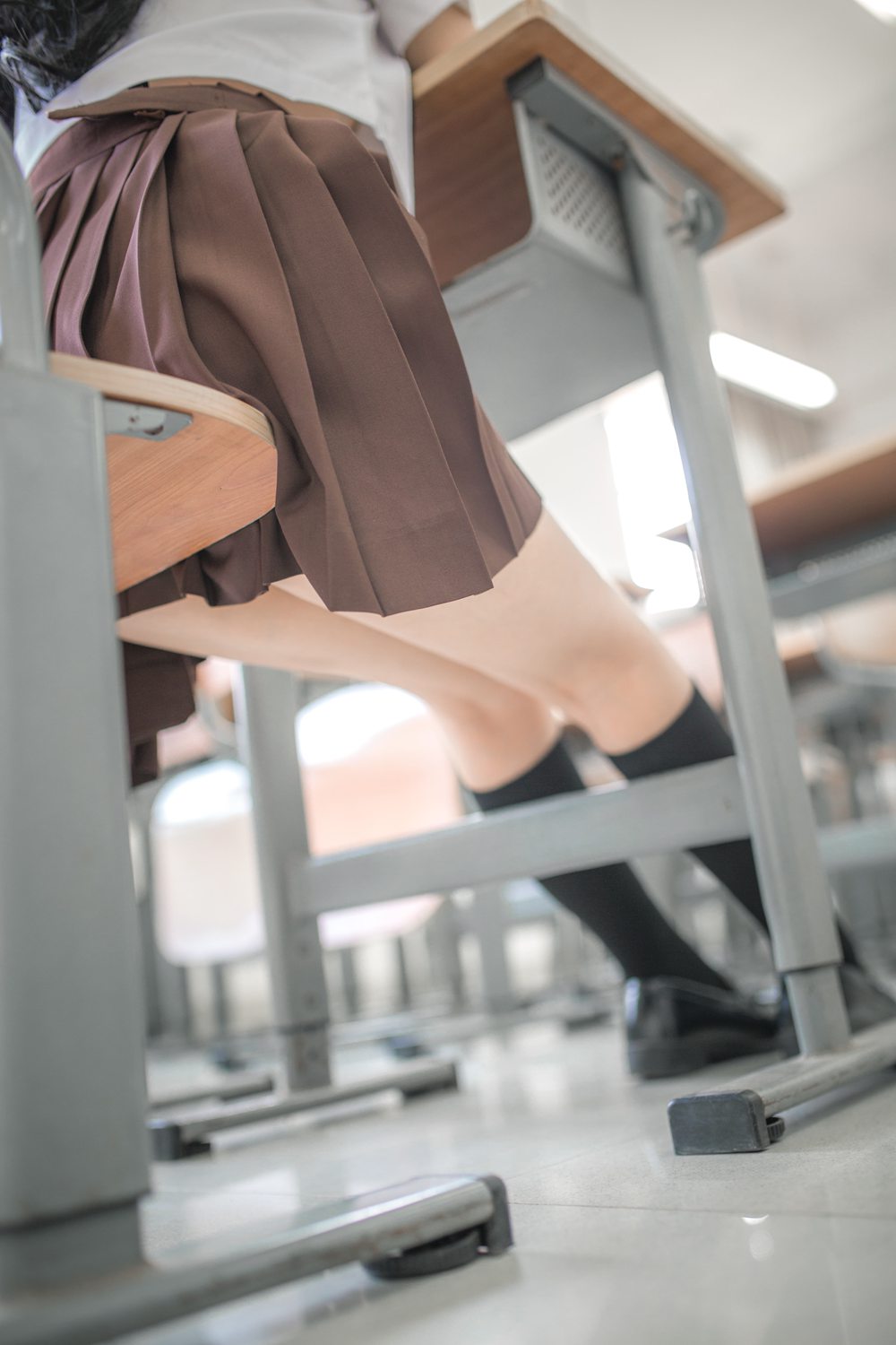 图片[15]-网红Coser@疯猫ss 棕裙 在线浏览 – 速更版-美库