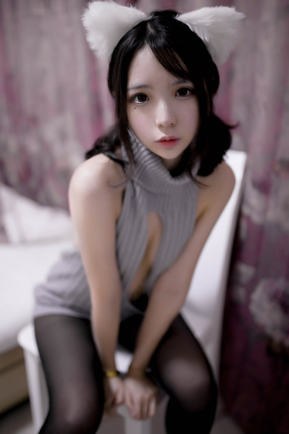 图片[17]-网红Coser@疯猫ss 露背毛衣 在线浏览 – 速更版-美库