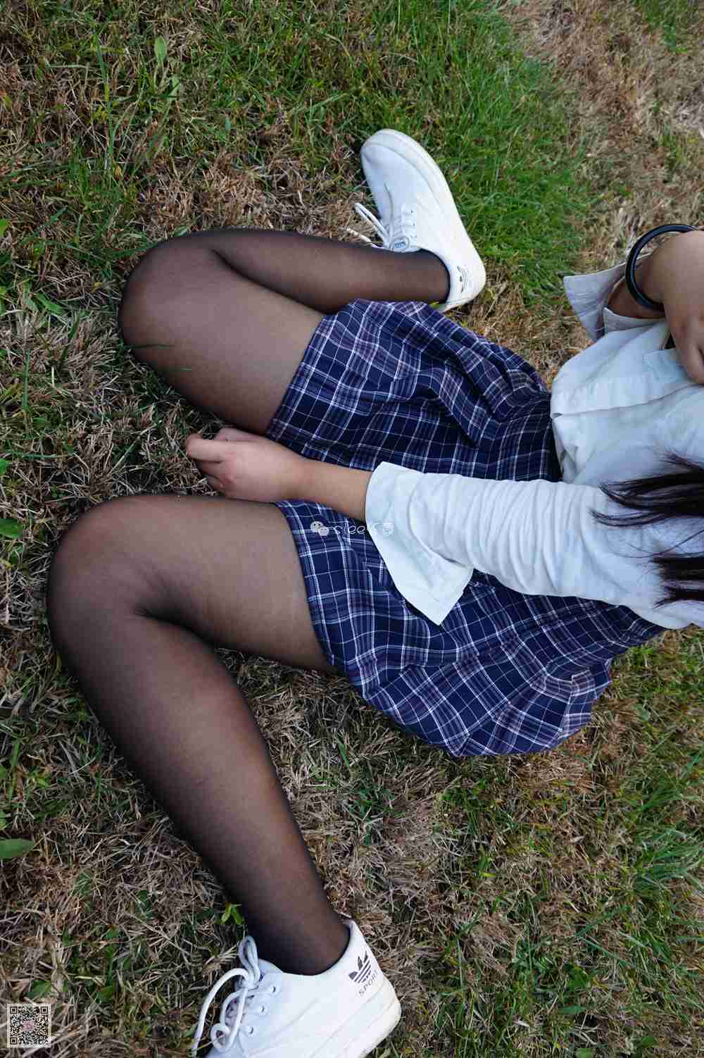 图片[12]-[SIEE丝意] No.001 曦曦 草坪黑丝 在线浏览 – 速更版-美库