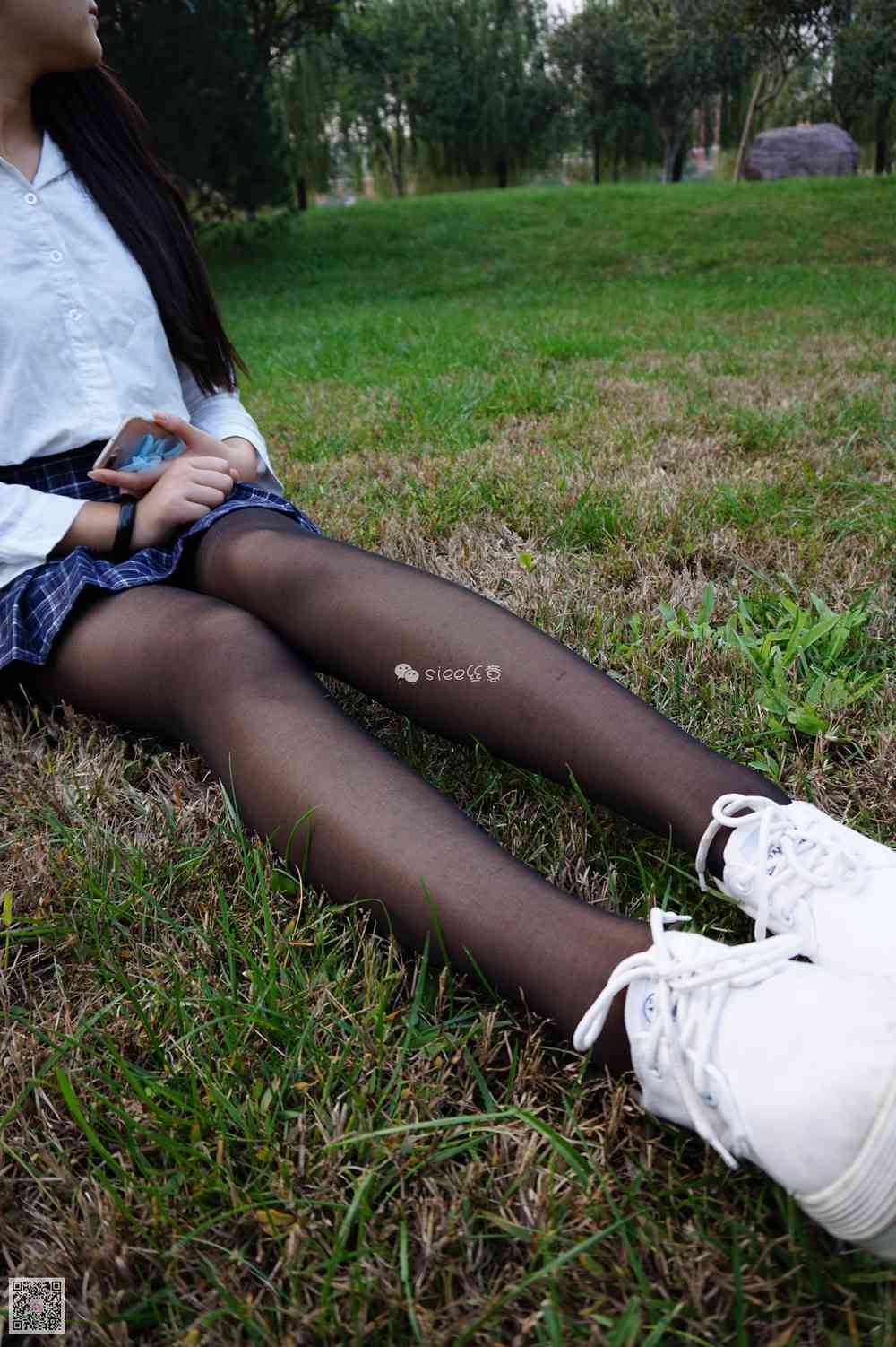 图片[17]-[SIEE丝意] No.001 曦曦 草坪黑丝 在线浏览 – 速更版-美库