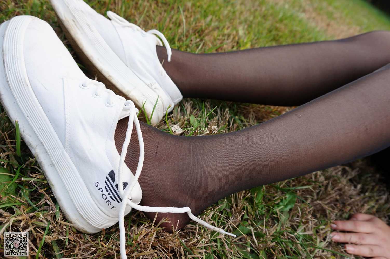 图片[19]-[SIEE丝意] No.001 曦曦 草坪黑丝 在线浏览 – 速更版-美库