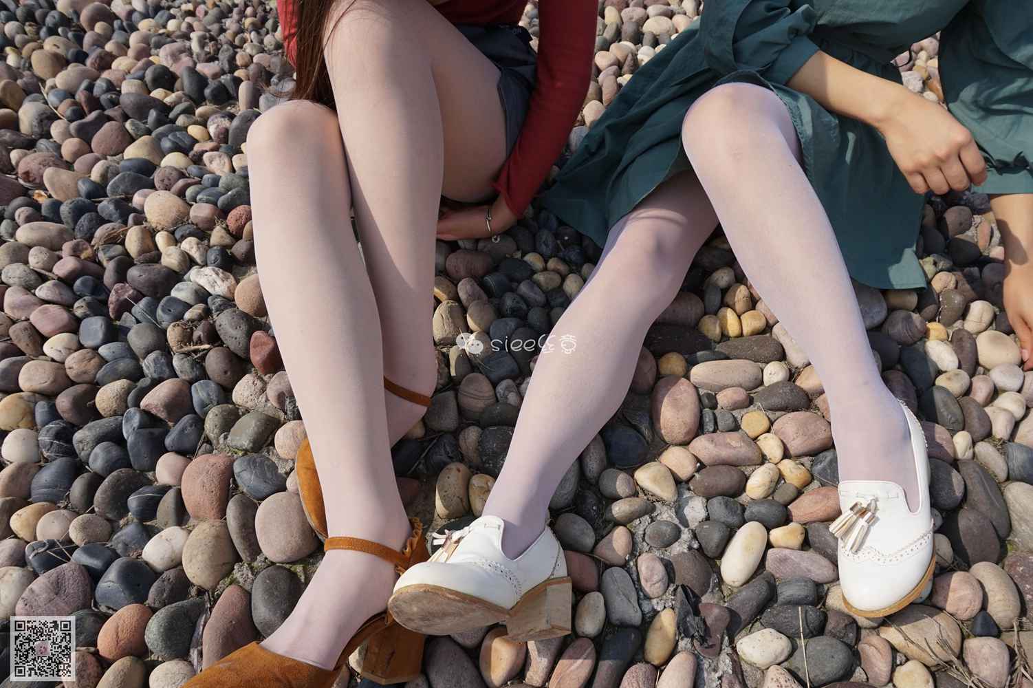 图片[11]-[SIEE丝意] No.004 鱼鱼&茹茹 湖边玩丝 在线浏览 – 速更版-美库