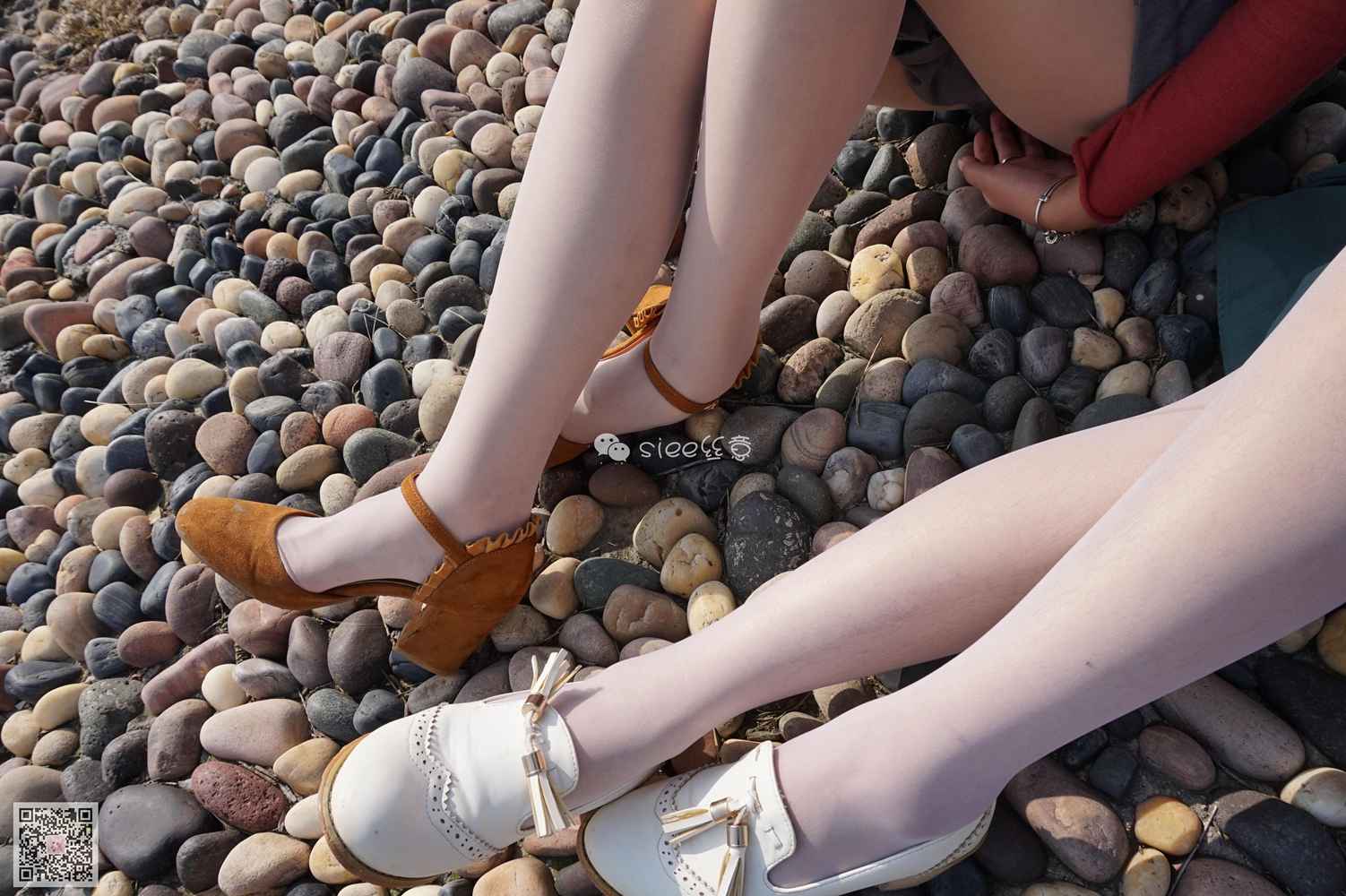 图片[13]-[SIEE丝意] No.004 鱼鱼&茹茹 湖边玩丝 在线浏览 – 速更版-美库