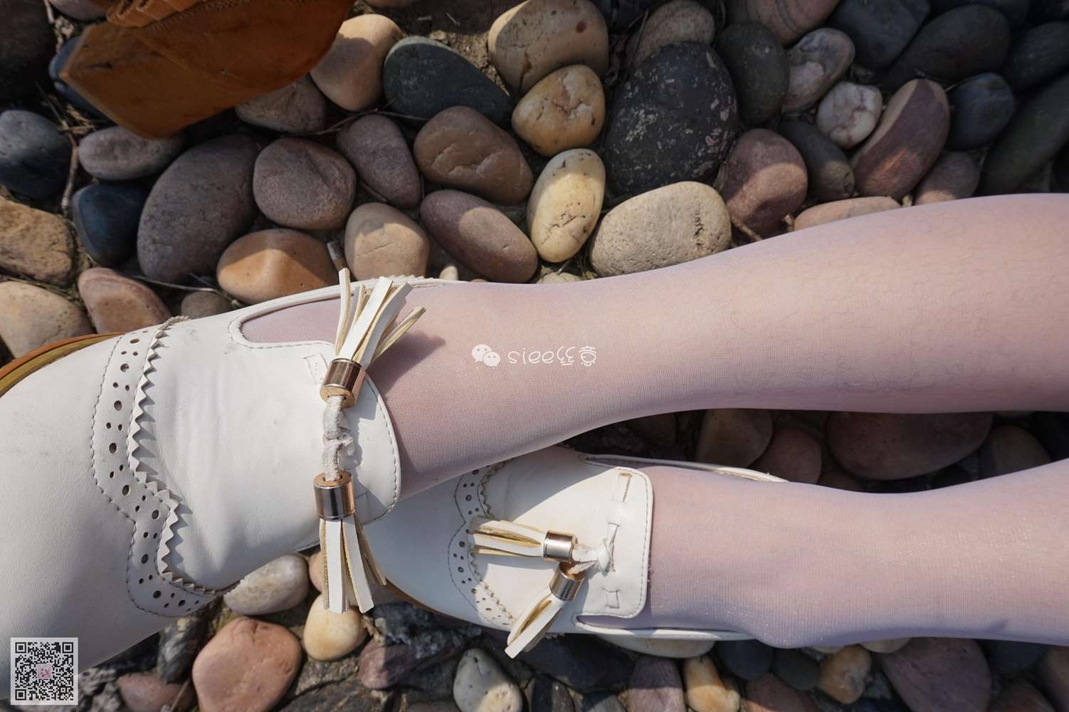 图片[18]-[SIEE丝意] No.004 鱼鱼&茹茹 湖边玩丝 在线浏览 – 速更版-美库