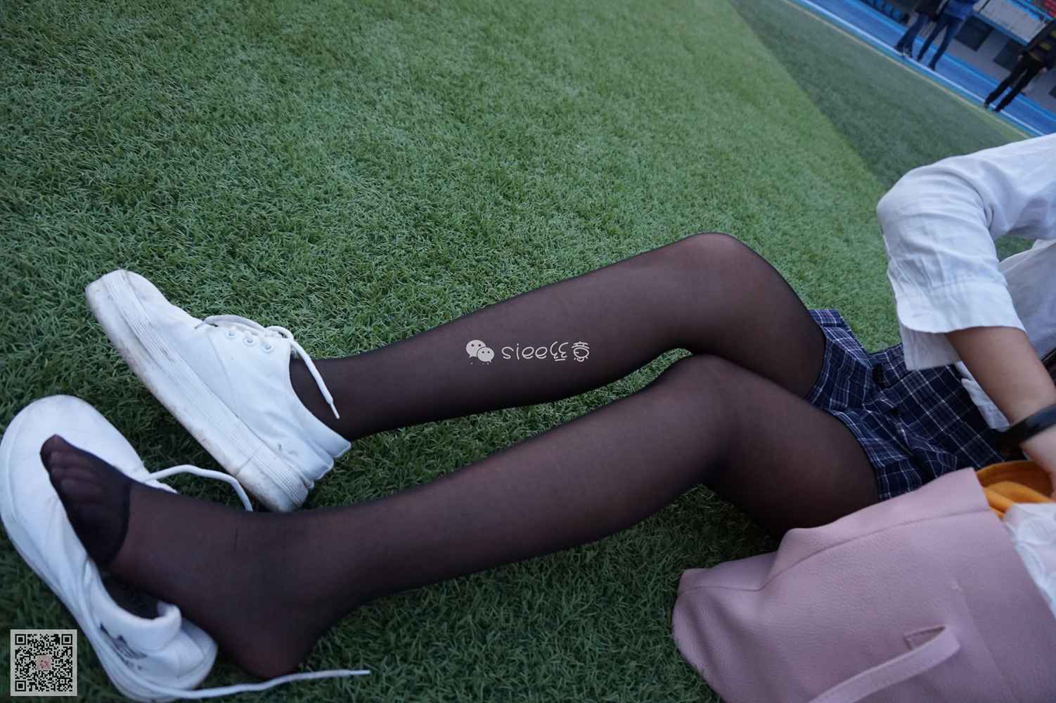 图片[24]-[SIEE丝意] No.006 曦曦 操场黑丝 在线浏览 – 速更版-美库