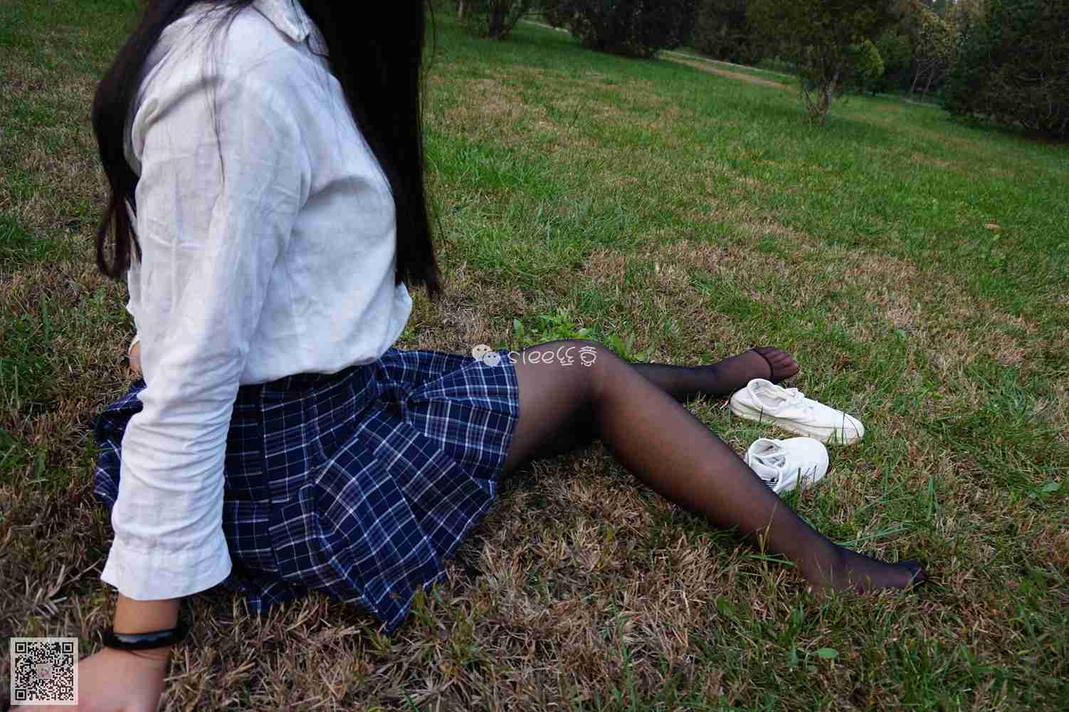 图片[51]-[SIEE丝意] No.001 曦曦 草坪黑丝 在线浏览 – 速更版-美库