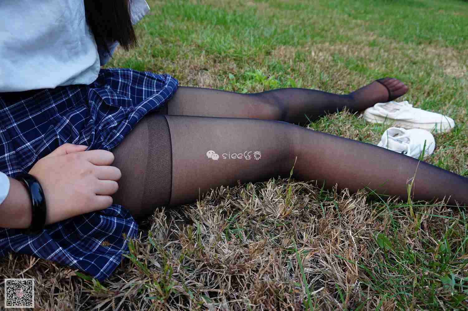 图片[54]-[SIEE丝意] No.001 曦曦 草坪黑丝 在线浏览 – 速更版-美库