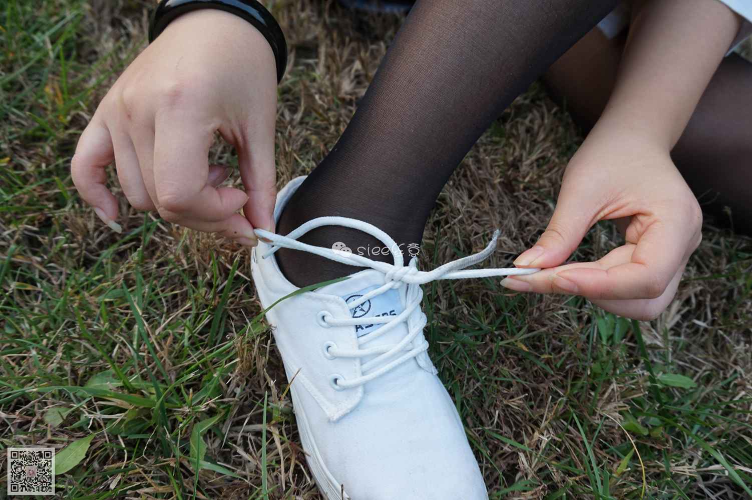 图片[56]-[SIEE丝意] No.001 曦曦 草坪黑丝 在线浏览 – 速更版-美库