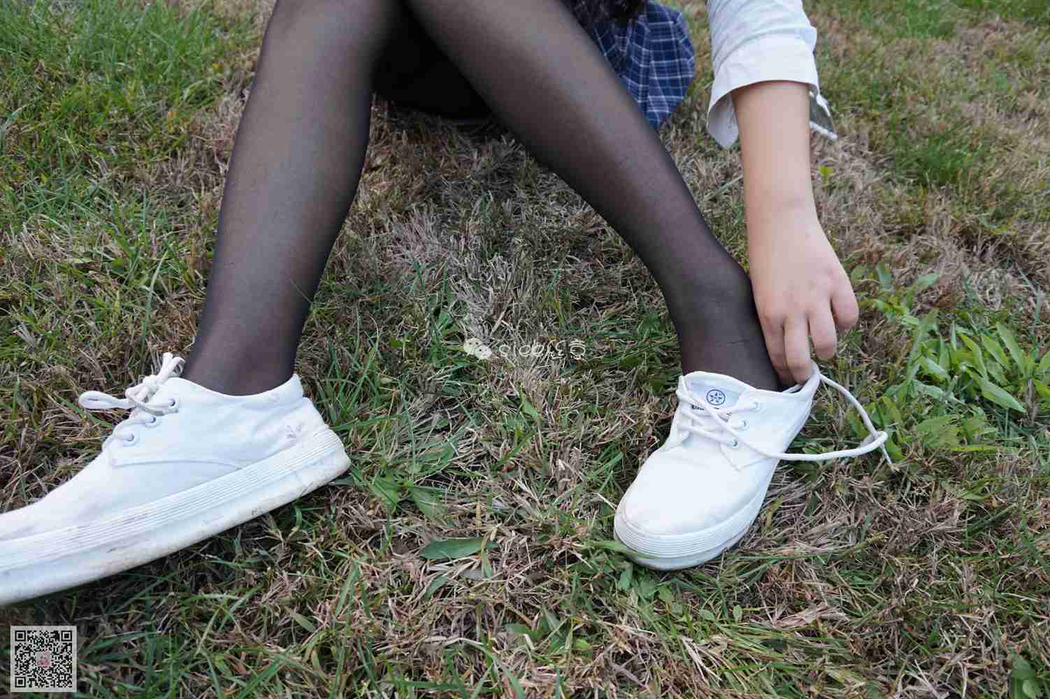 图片[57]-[SIEE丝意] No.001 曦曦 草坪黑丝 在线浏览 – 速更版-美库