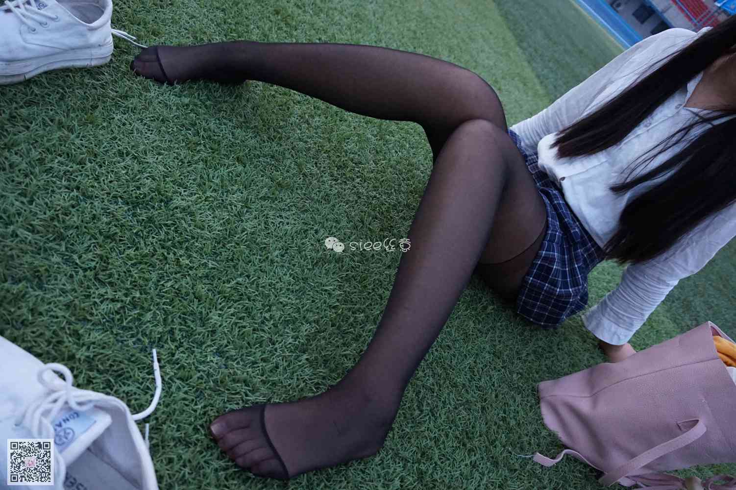 图片[68]-[SIEE丝意] No.006 曦曦 操场黑丝 在线浏览 – 速更版-美库