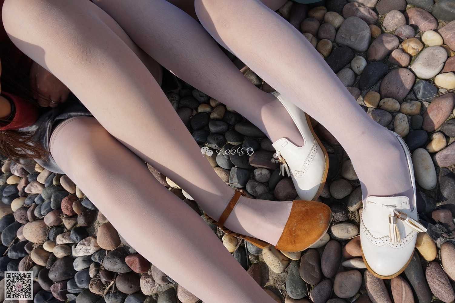 图片[35]-[SIEE丝意] No.004 鱼鱼&茹茹 湖边玩丝 在线浏览 – 速更版-美库