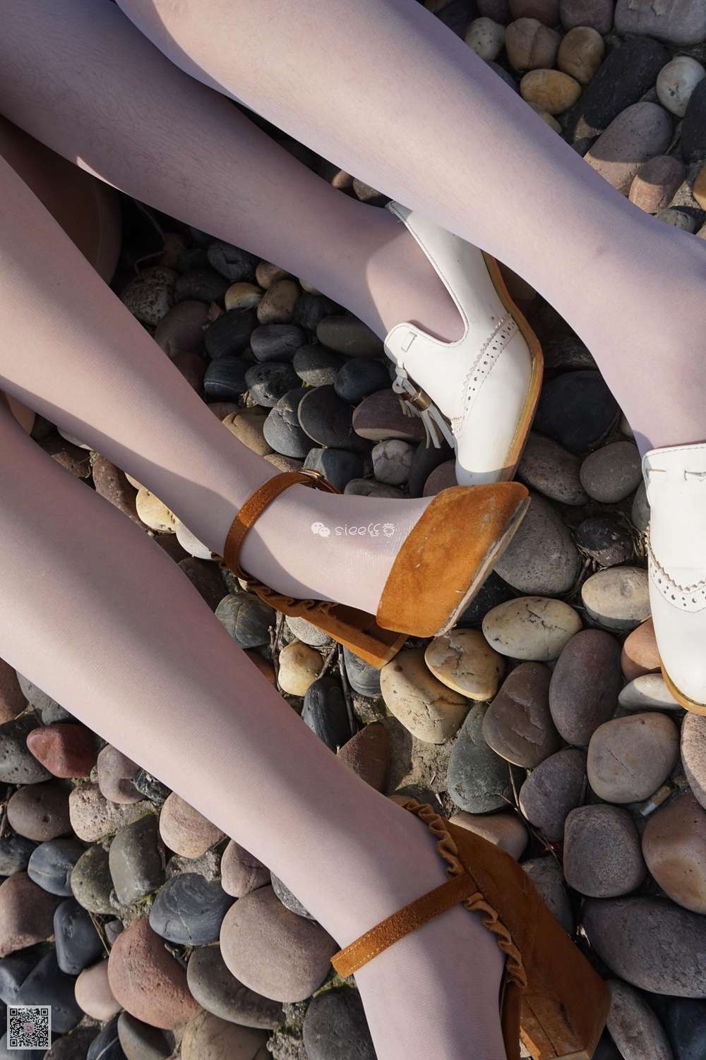 图片[38]-[SIEE丝意] No.004 鱼鱼&茹茹 湖边玩丝 在线浏览 – 速更版-美库