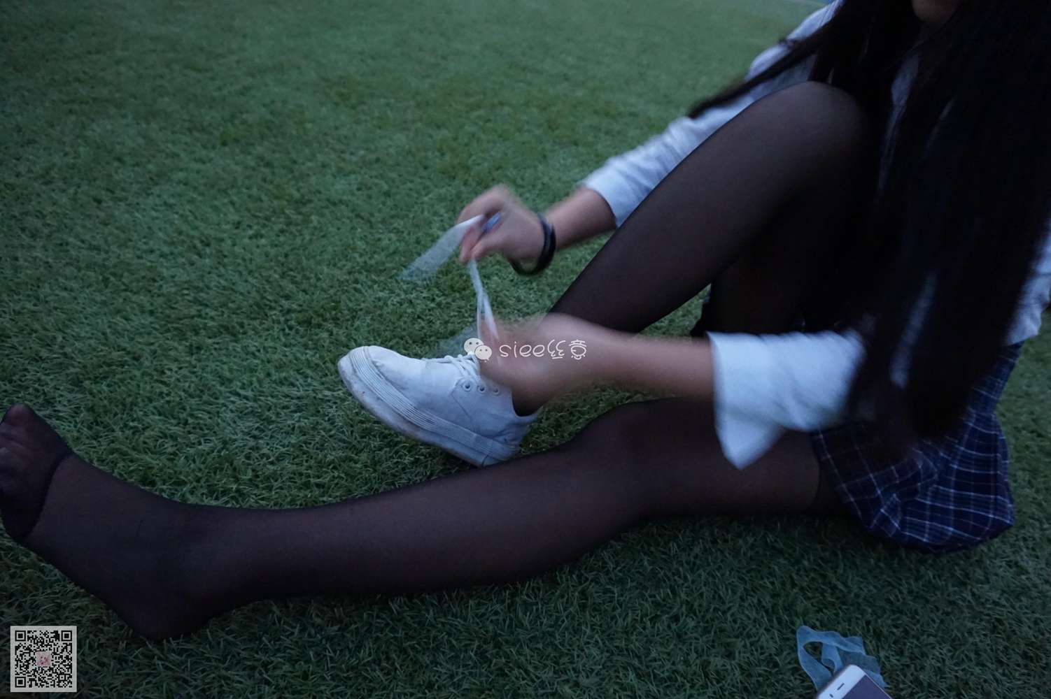 图片[25]-[SIEE丝意] No.006 曦曦 操场黑丝 在线浏览 – 速更版-美库