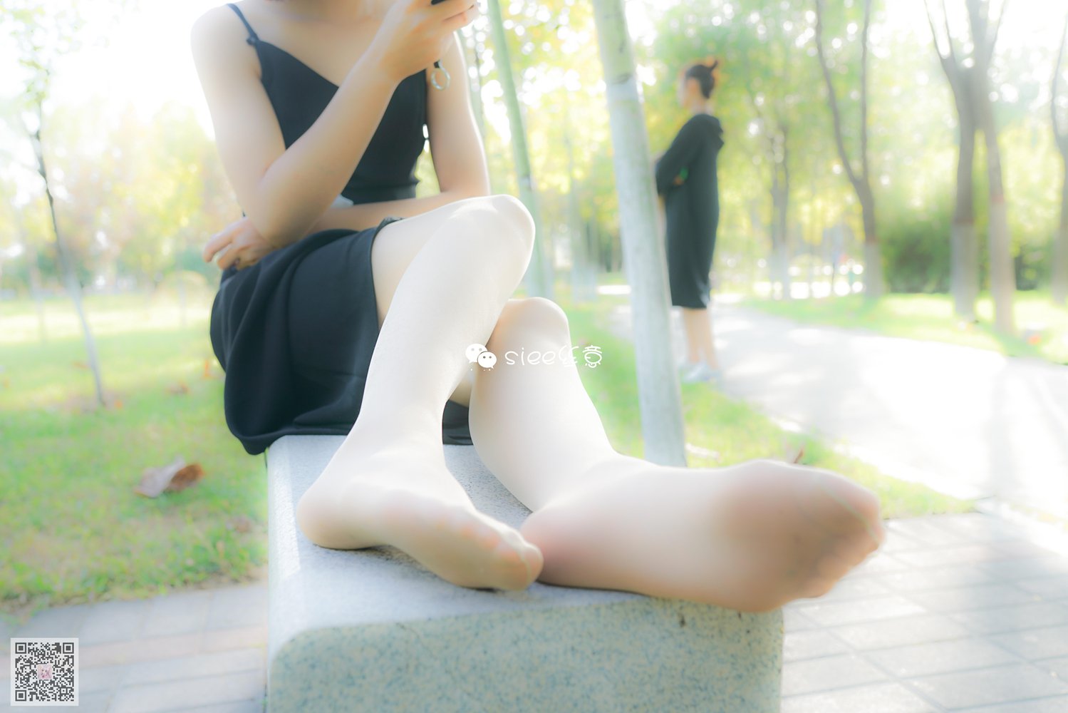 图片[23]-[SIEE丝意] No.188 珊珊~长裙也要穿絲袜 在线浏览 – 速更版-美库