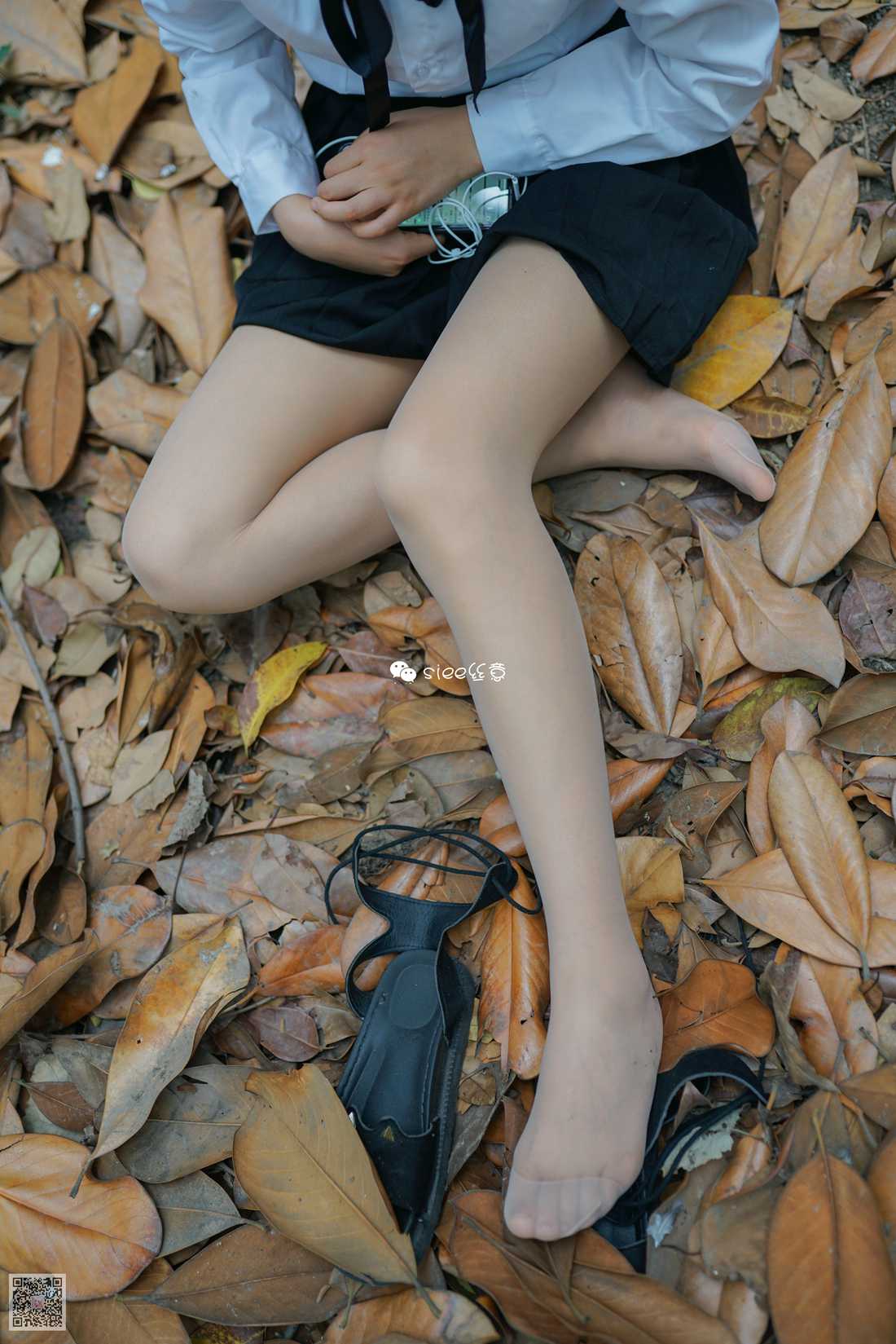 图片[3]-[SIEE丝意] No.308 沐萱 小树林的秘密 在线浏览 – 速更版-美库