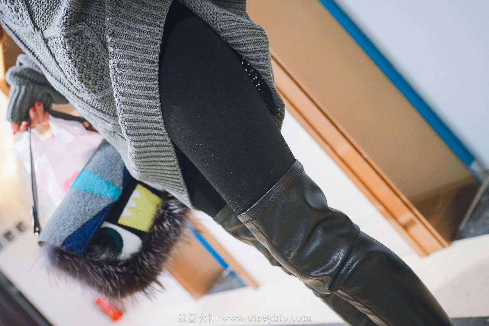 图片[79]-[SIEE丝意] No.378 芊芊 秋意未尽，冬又望望（下） 在线浏览 – 速更版-美库