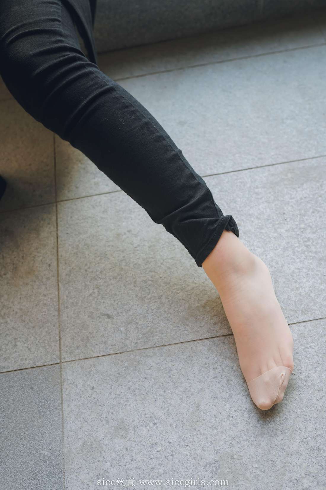 图片[21]-[SIEE丝意] No.392 敏敏～身边的学姐（新人） 在线浏览 – 速更版-美库