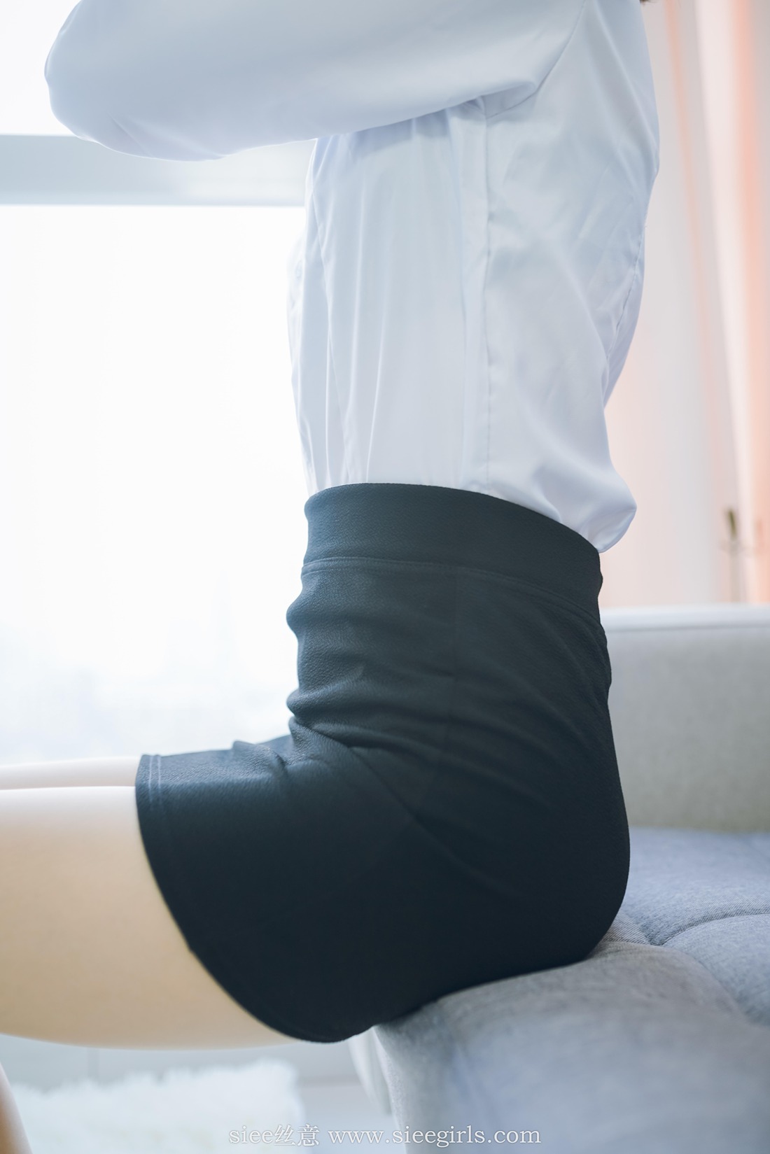 图片[13]-[SIEE丝意] No.396 含含～叶落惊喜 在线浏览 – 速更版-美库