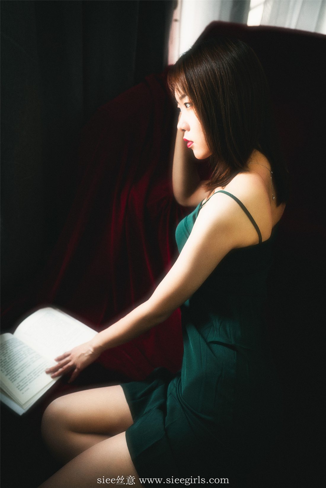 图片[33]-[SIEE丝意] No.399 蓓蓓 御姐-圣诞节特辑 在线浏览 – 速更版-美库