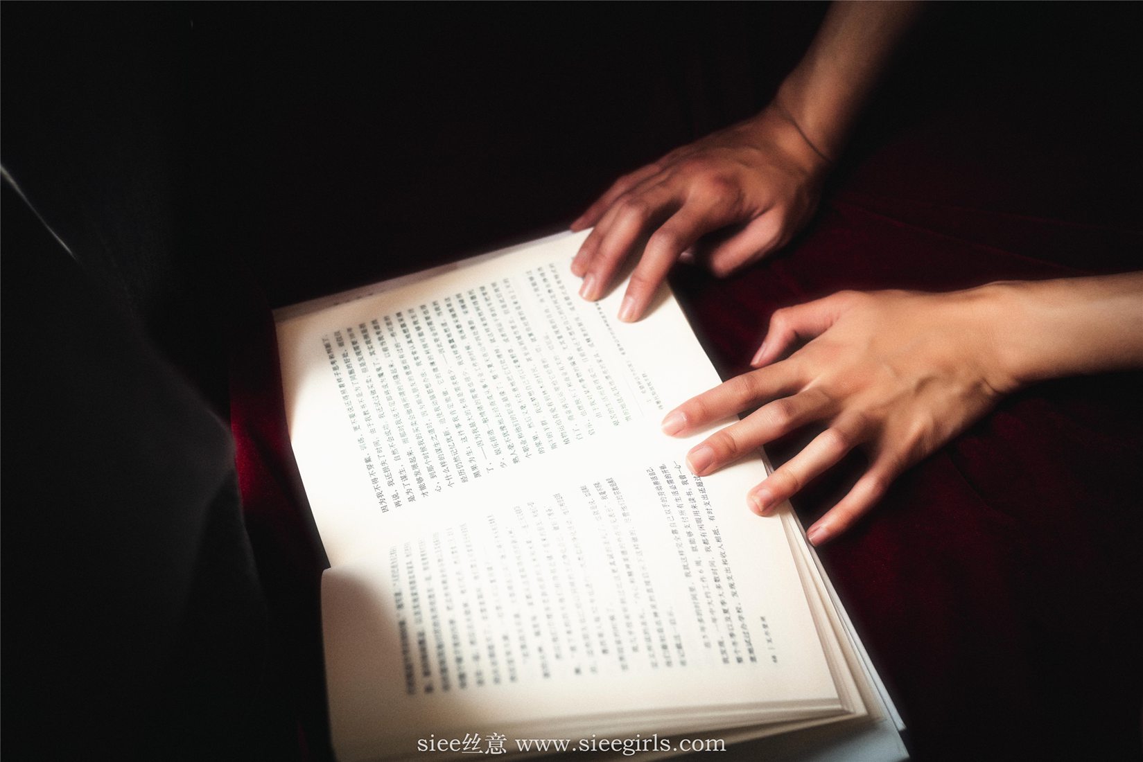 图片[25]-[SIEE丝意] No.399 蓓蓓 御姐-圣诞节特辑 在线浏览 – 速更版-美库