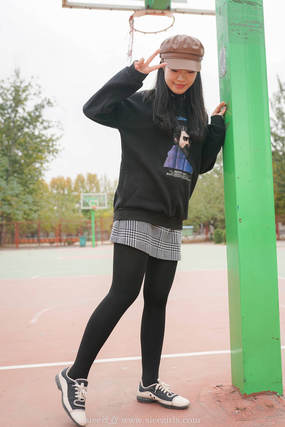 图片[16]-[SIEE丝意] No.403 熊熊～新的一年学姐陪你 在线浏览 – 速更版-美库