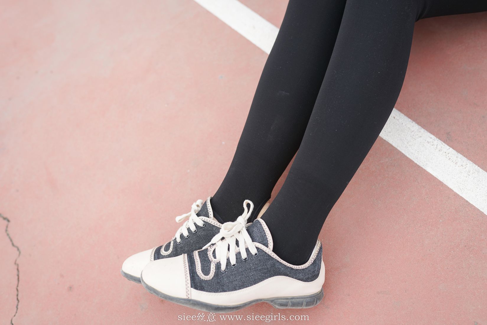 图片[40]-[SIEE丝意] No.403 熊熊～新的一年学姐陪你 在线浏览 – 速更版-美库