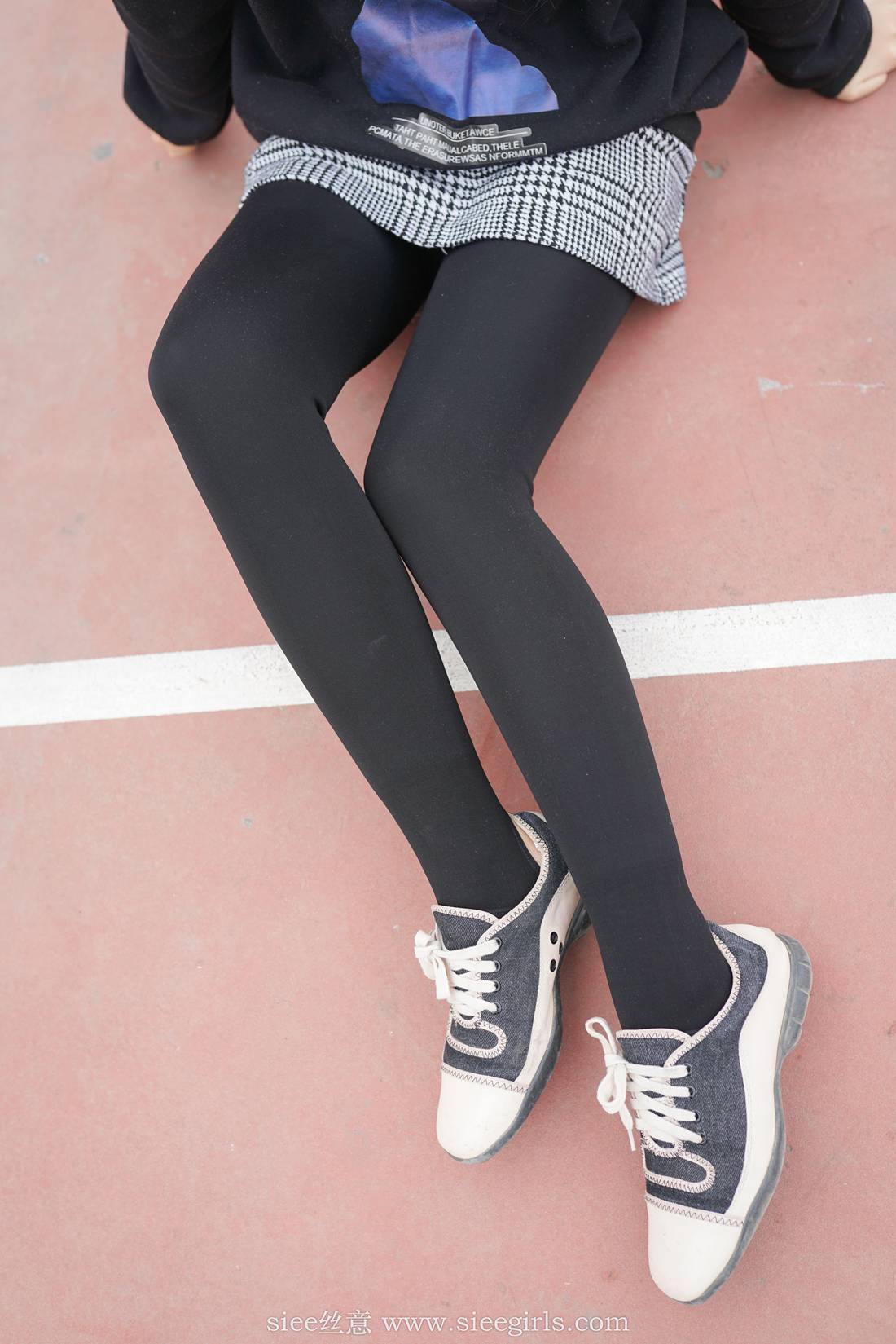 图片[50]-[SIEE丝意] No.403 熊熊～新的一年学姐陪你 在线浏览 – 速更版-美库