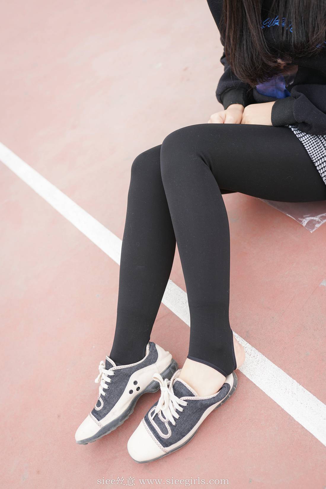 图片[58]-[SIEE丝意] No.403 熊熊～新的一年学姐陪你 在线浏览 – 速更版-美库