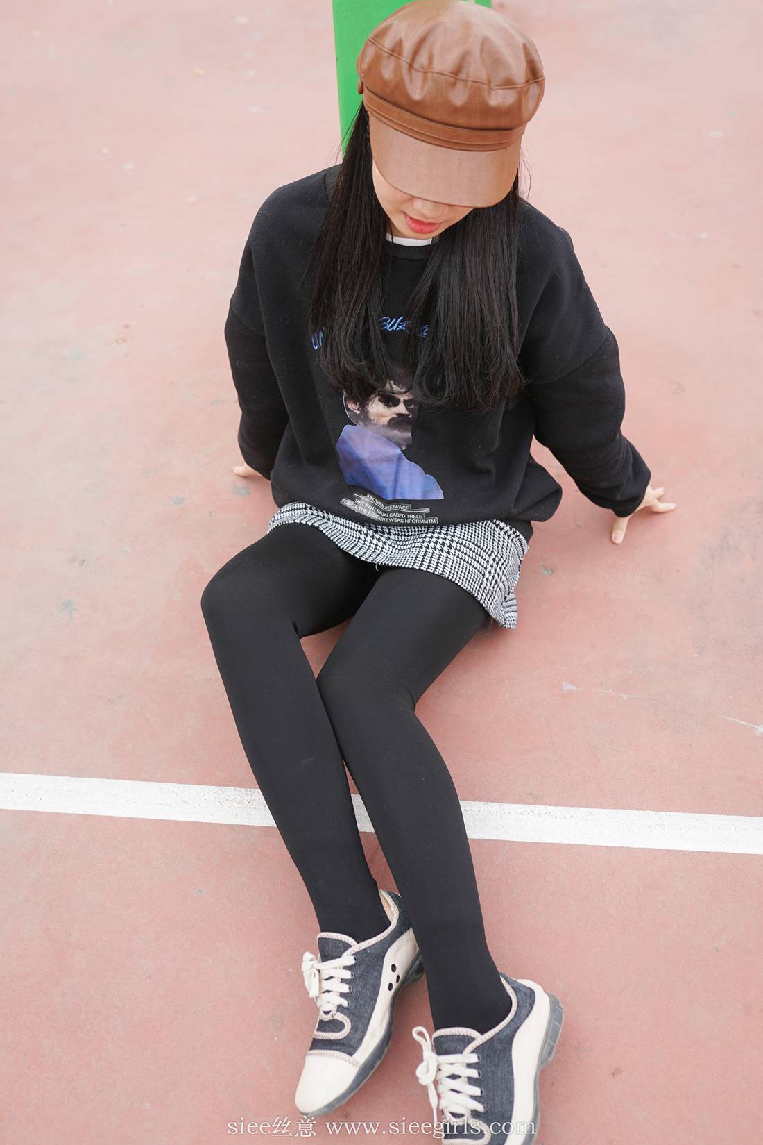 图片[63]-[SIEE丝意] No.403 熊熊～新的一年学姐陪你 在线浏览 – 速更版-美库