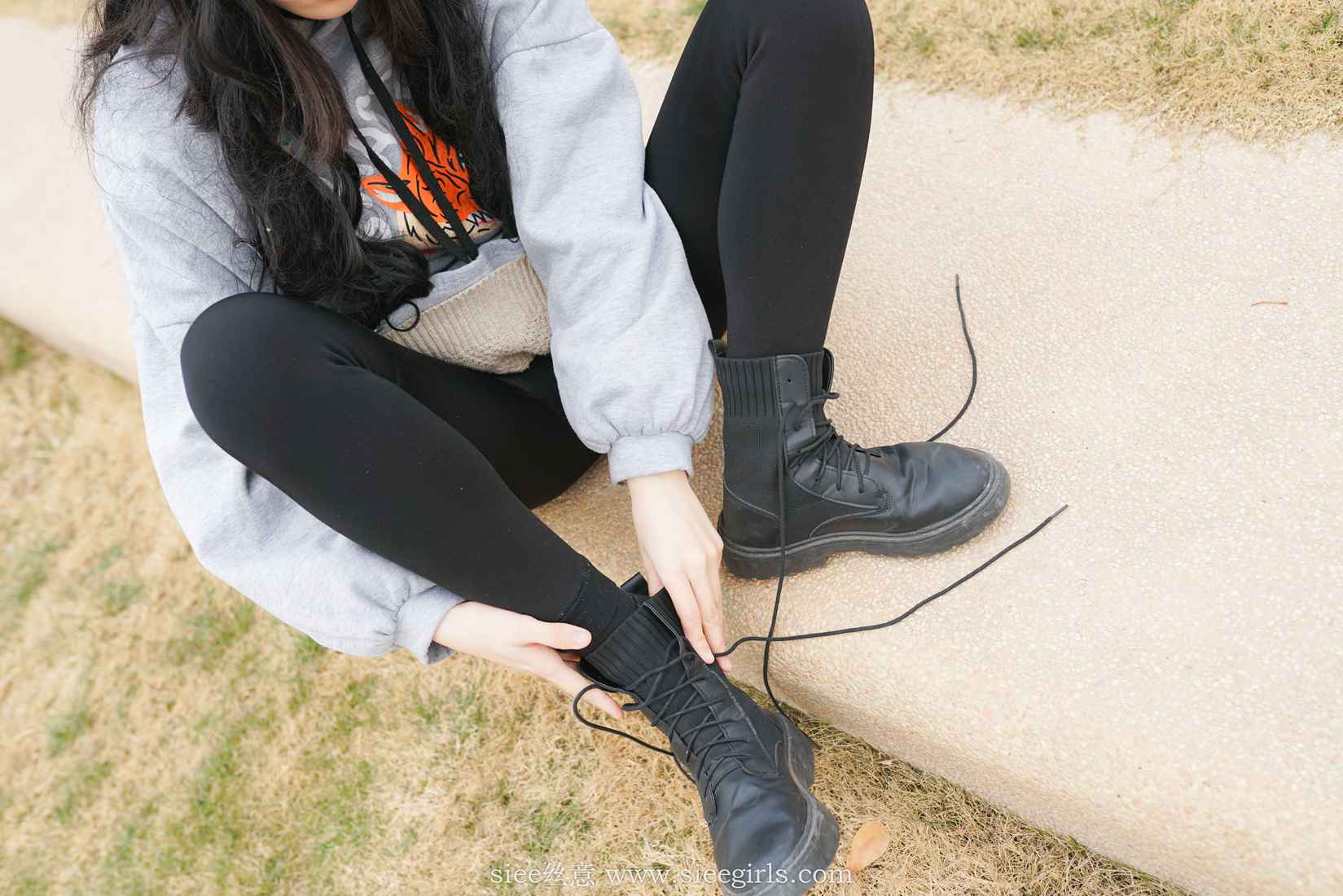 图片[27]-[SIEE丝意] No.417 含含~新年快乐-2020 在线浏览 – 速更版-美库