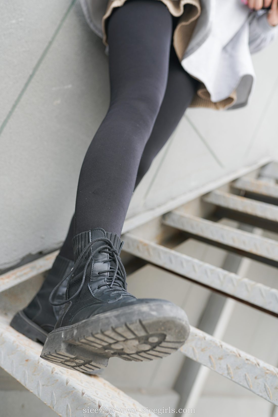 图片[27]-[SIEE丝意] No.422 含含~点点滴滴 在线浏览 – 速更版-美库