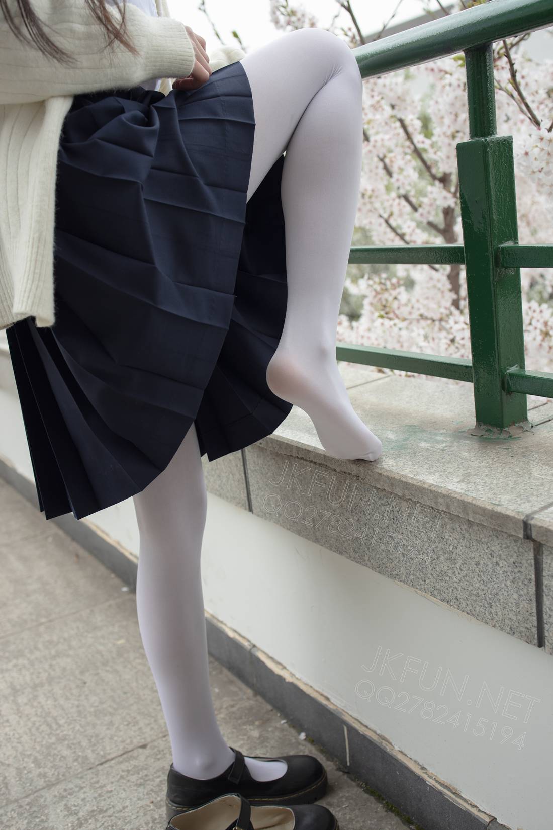 图片[37]-[森萝财团写真] JKFUN-001 甜米 纯纯的白丝学妹 在线浏览 – 速更版-美库