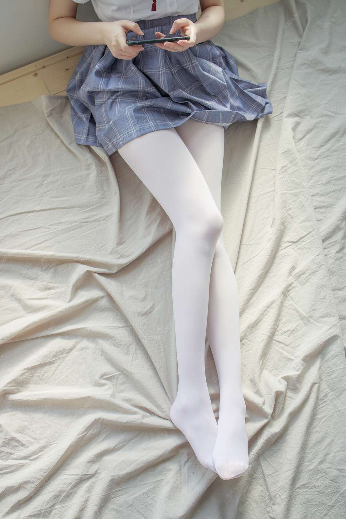 图片[3]-[森萝财团写真] JKFUN-002 Aika 可爱学妹丝足 在线浏览-翎羽暗房