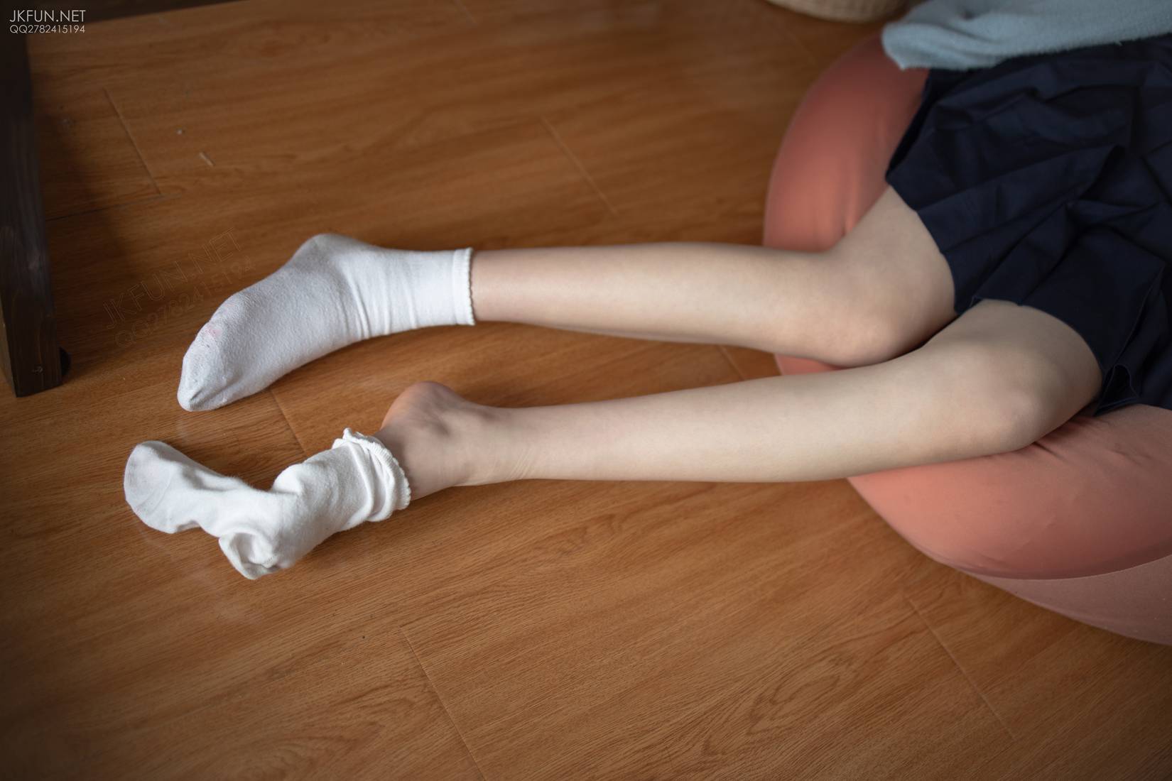 图片[163]-[森萝财团写真] JKFUN-002 Aika 可爱学妹丝足 在线浏览 – 速更版-美库