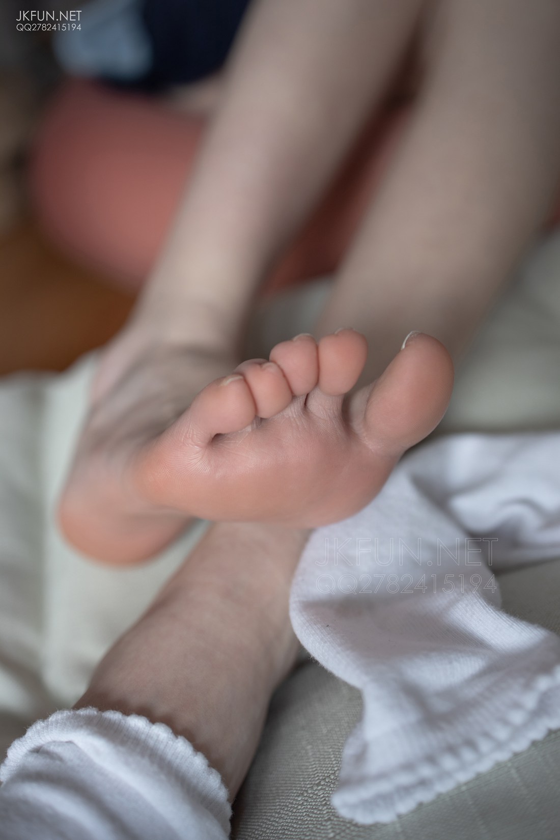 图片[41]-[森萝财团写真] JKFUN-002 Aika 可爱学妹丝足 在线浏览 – 速更版-美库