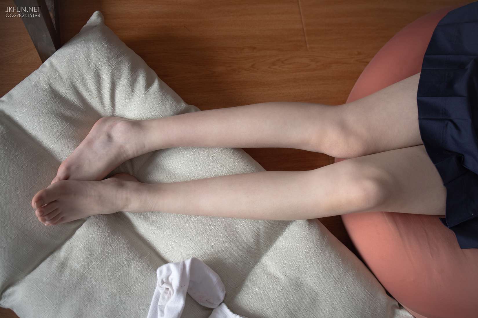 图片[15]-[森萝财团写真] JKFUN-002 Aika 可爱学妹丝足 在线浏览 – 速更版-美库