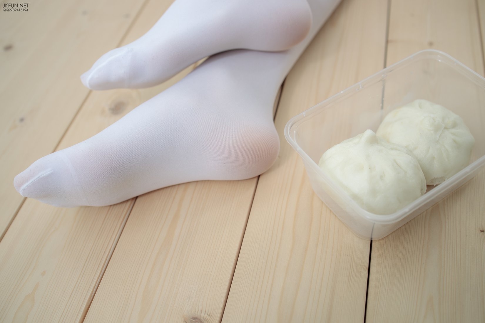 图片[14]-[森萝财团写真] JKFUN-008 Aika 60D白丝踩酱肉包 在线浏览 – 速更版-美库