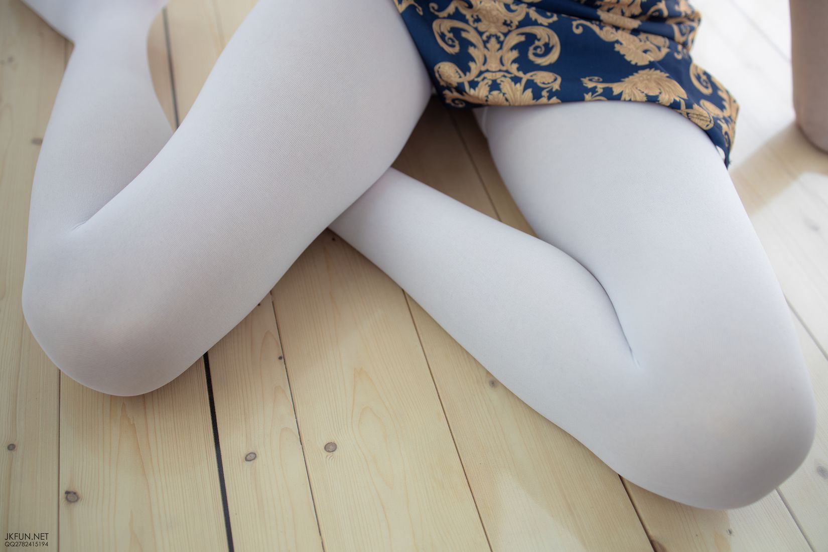 图片[128]-[森萝财团写真] JKFUN-008 Aika 60D白丝踩酱肉包 在线浏览 – 速更版-美库