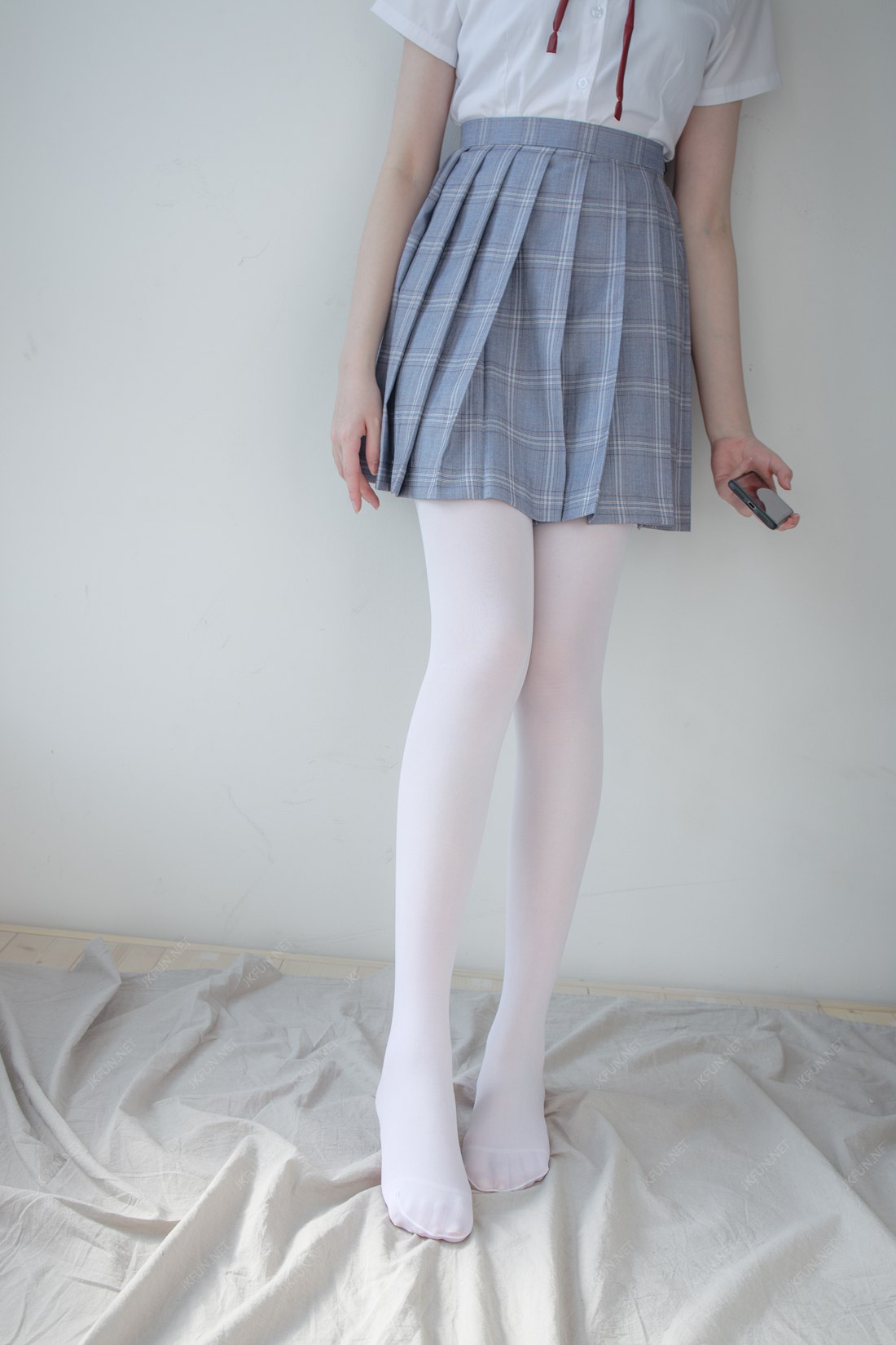 图片[191]-[森萝财团写真] JKFUN-002 Aika 可爱学妹丝足 在线浏览 – 速更版-美库